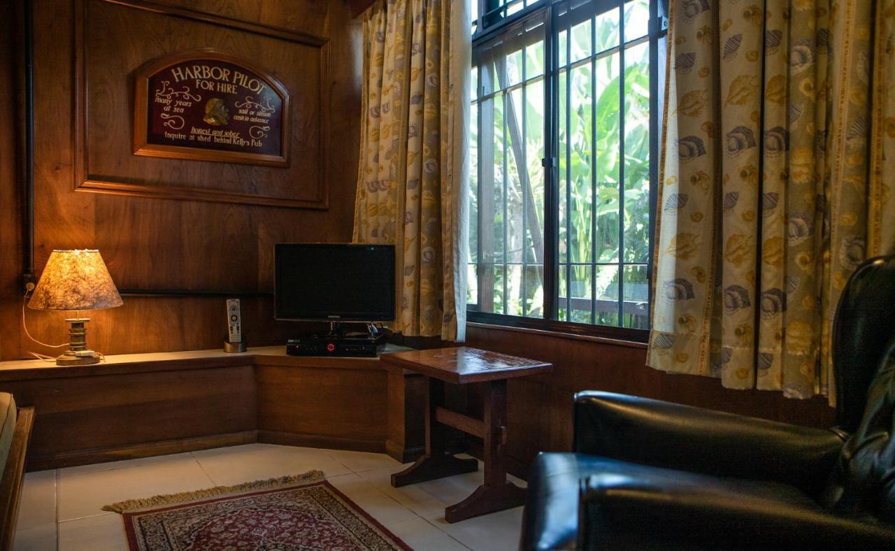 Plaza Inn Pousada Do Capitao Илябела Екстериор снимка